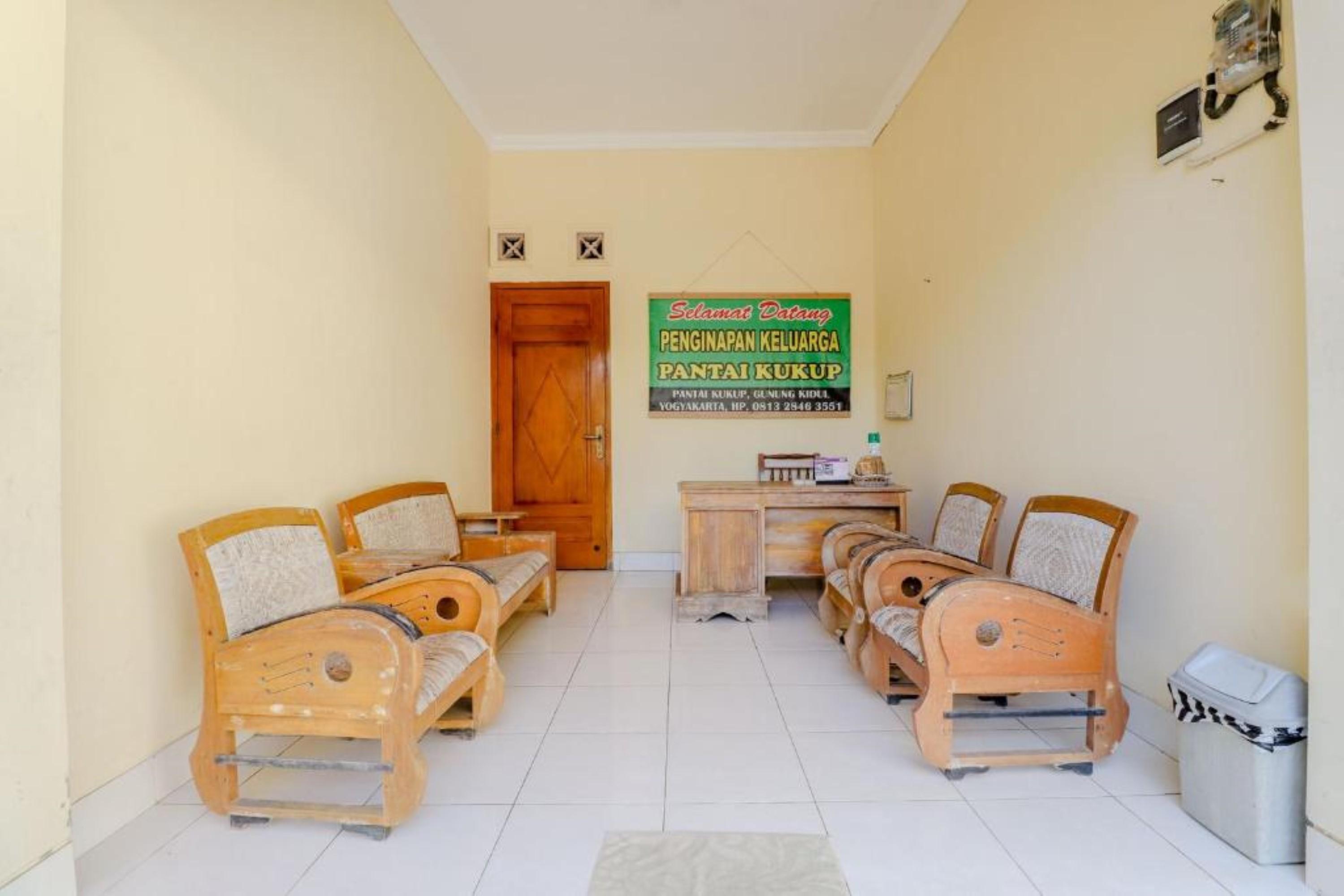 Penginapan Barokah Kemadang エクステリア 写真